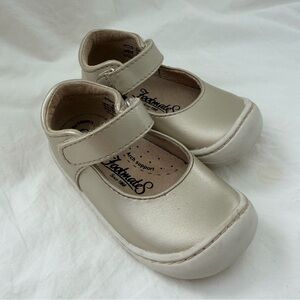 Footmates Stacy gold mary jane shoes toddler 4.5